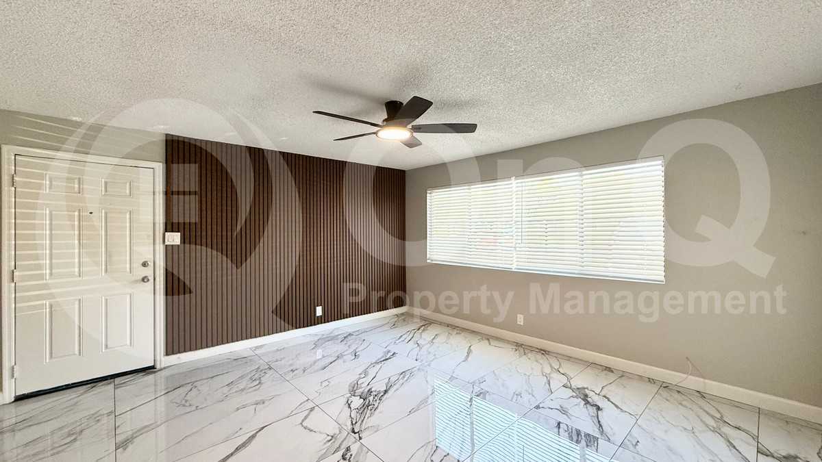 424 W Brown Rd #109 - Photo 4 of 13