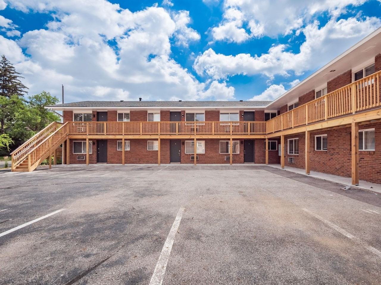 593 Riverview Dr #D - Photo 2 of 21