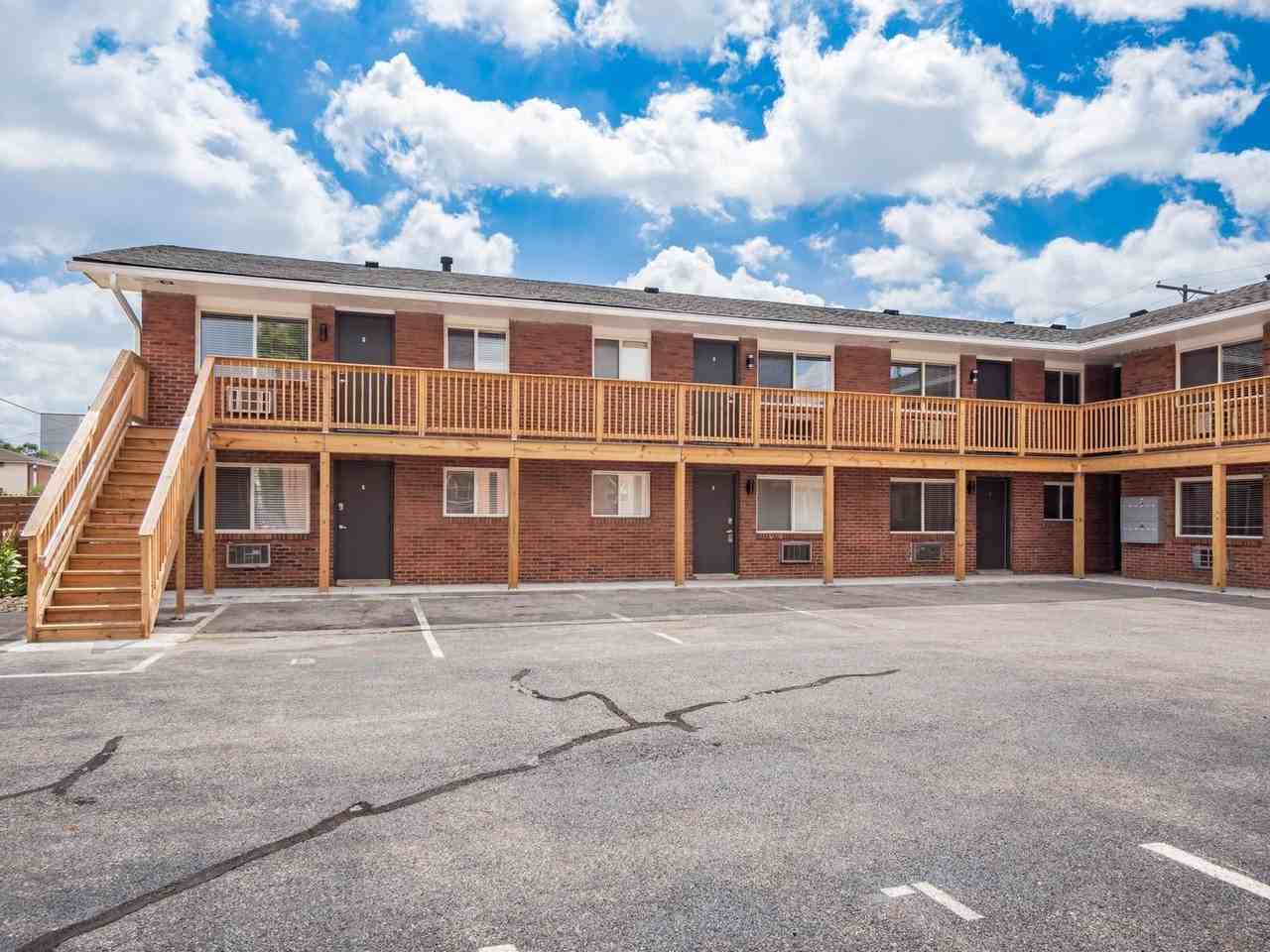 593 Riverview Dr #D - Photo 3 of 21