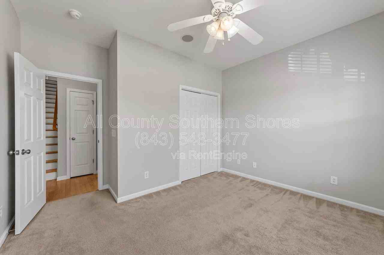 264 Viareggio Rd - Photo 7 of 50