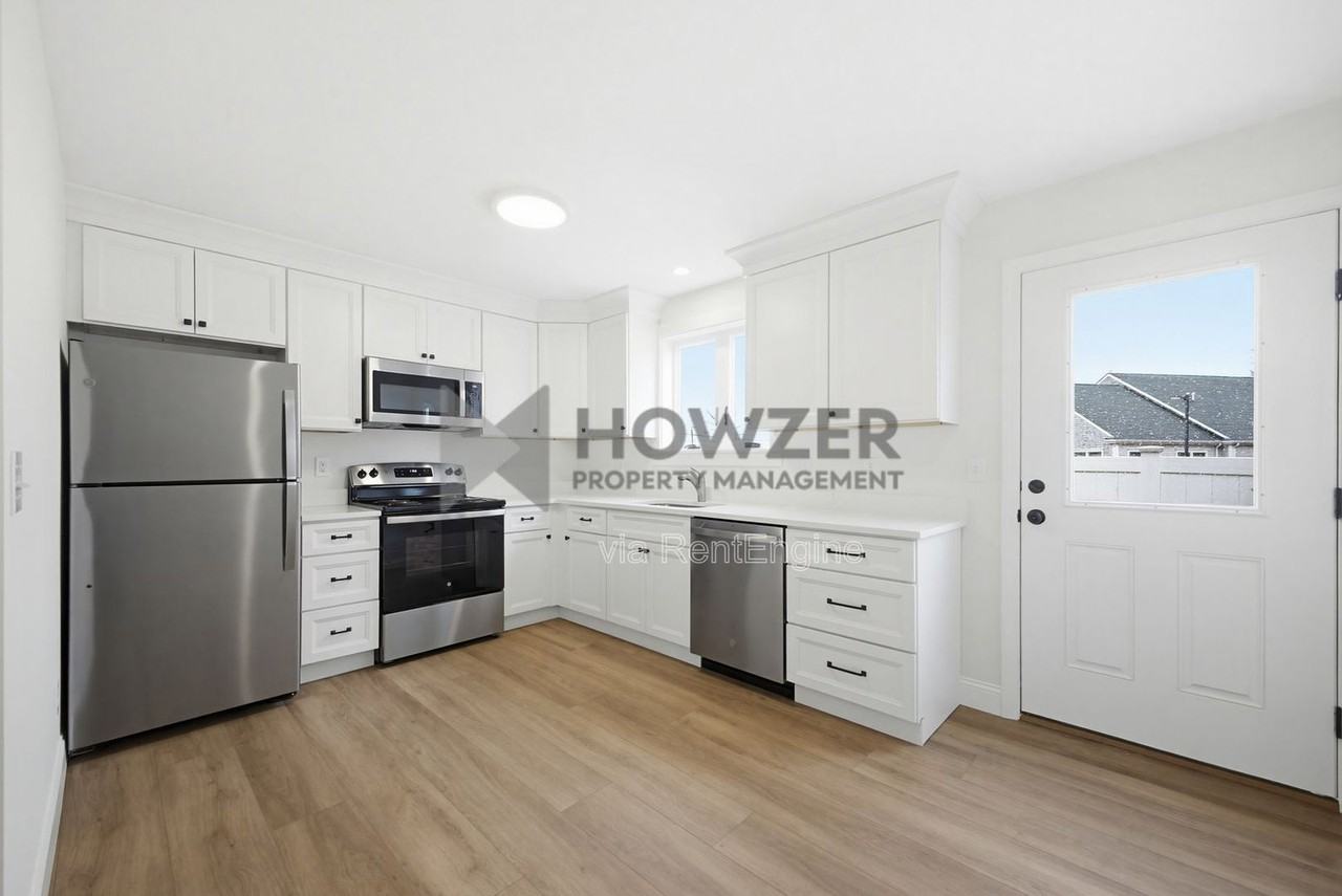 24 Crocker St #C1 - Photo 2 of 24