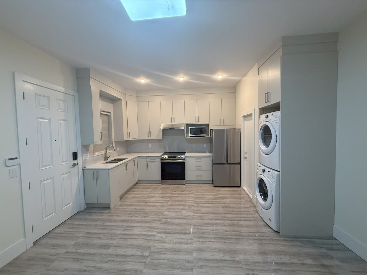 9663 153A Street - Photo 5 of 16