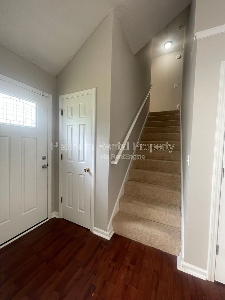 3607 Waldrop Rd - Photo 7 of 38