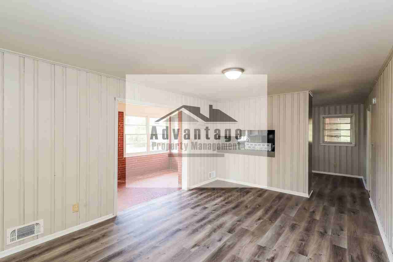 6615 Cascade Palmetto Hwy - Photo 5 of 17