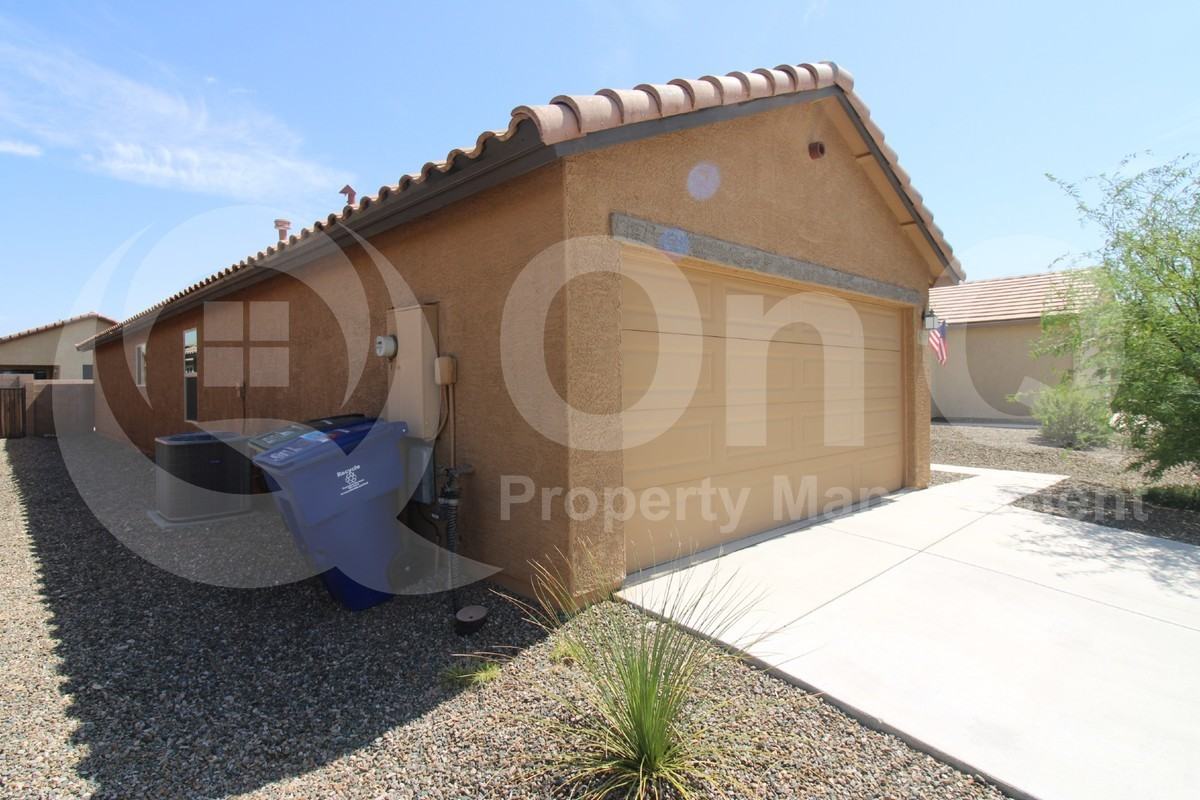 8765 E Stone Meadow Cir - Photo 3 of 26