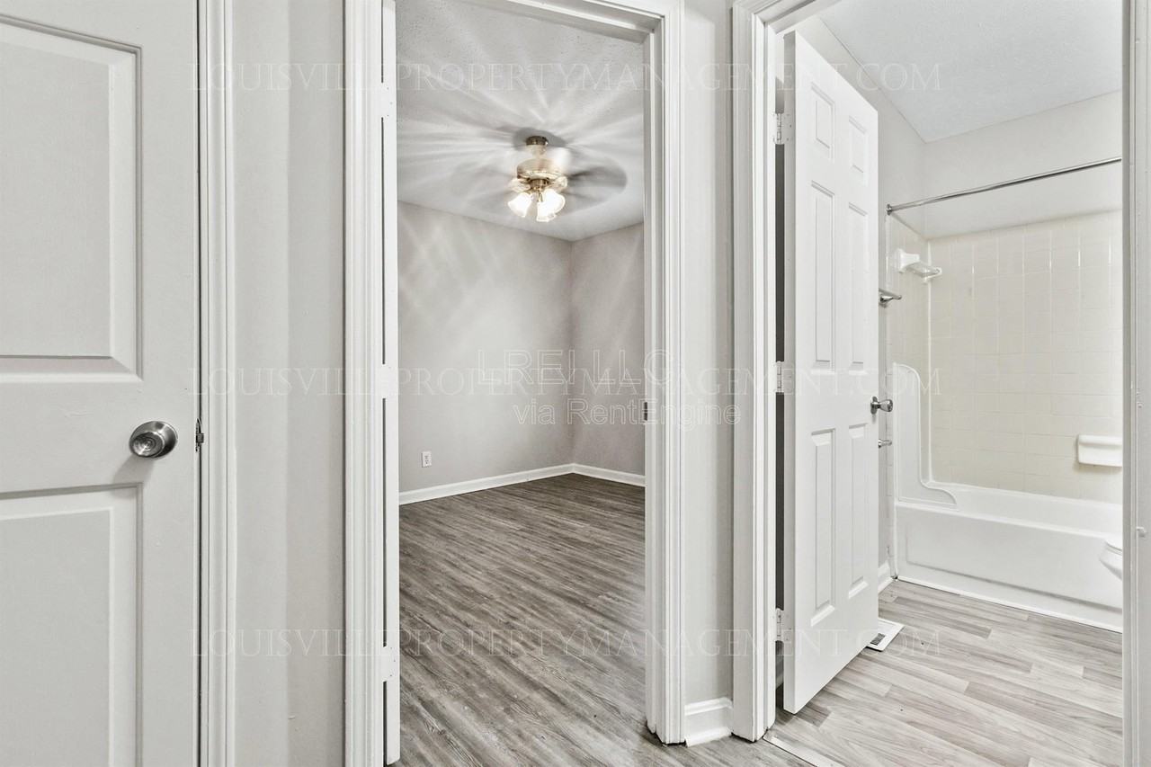 3418 Clingstone Way - Photo 7 of 14