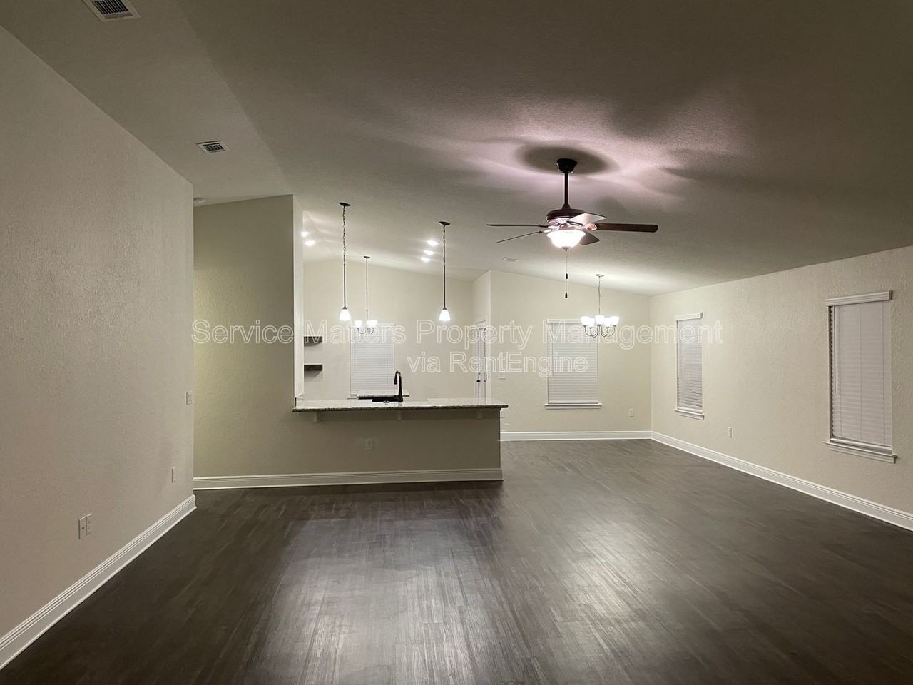 5157 Peach Dr - Photo 4 of 32