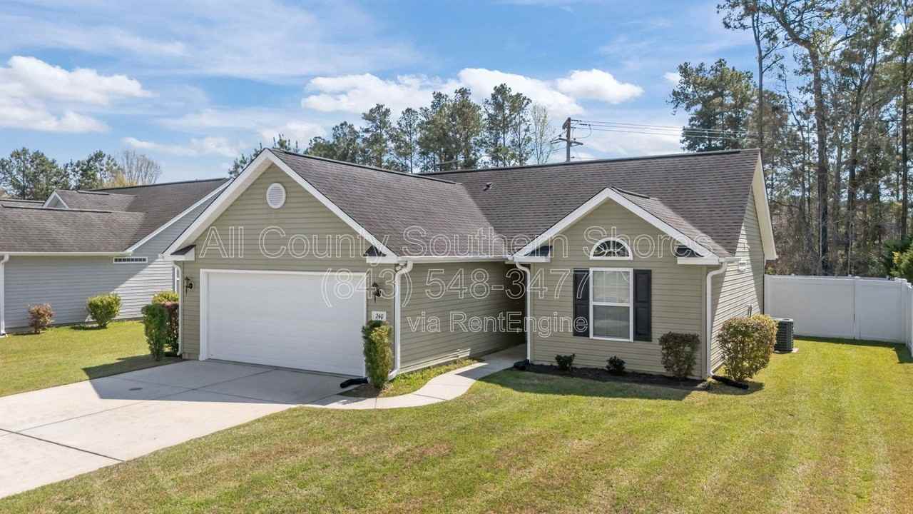 240 Ackerman Dr - Photo 4 of 38