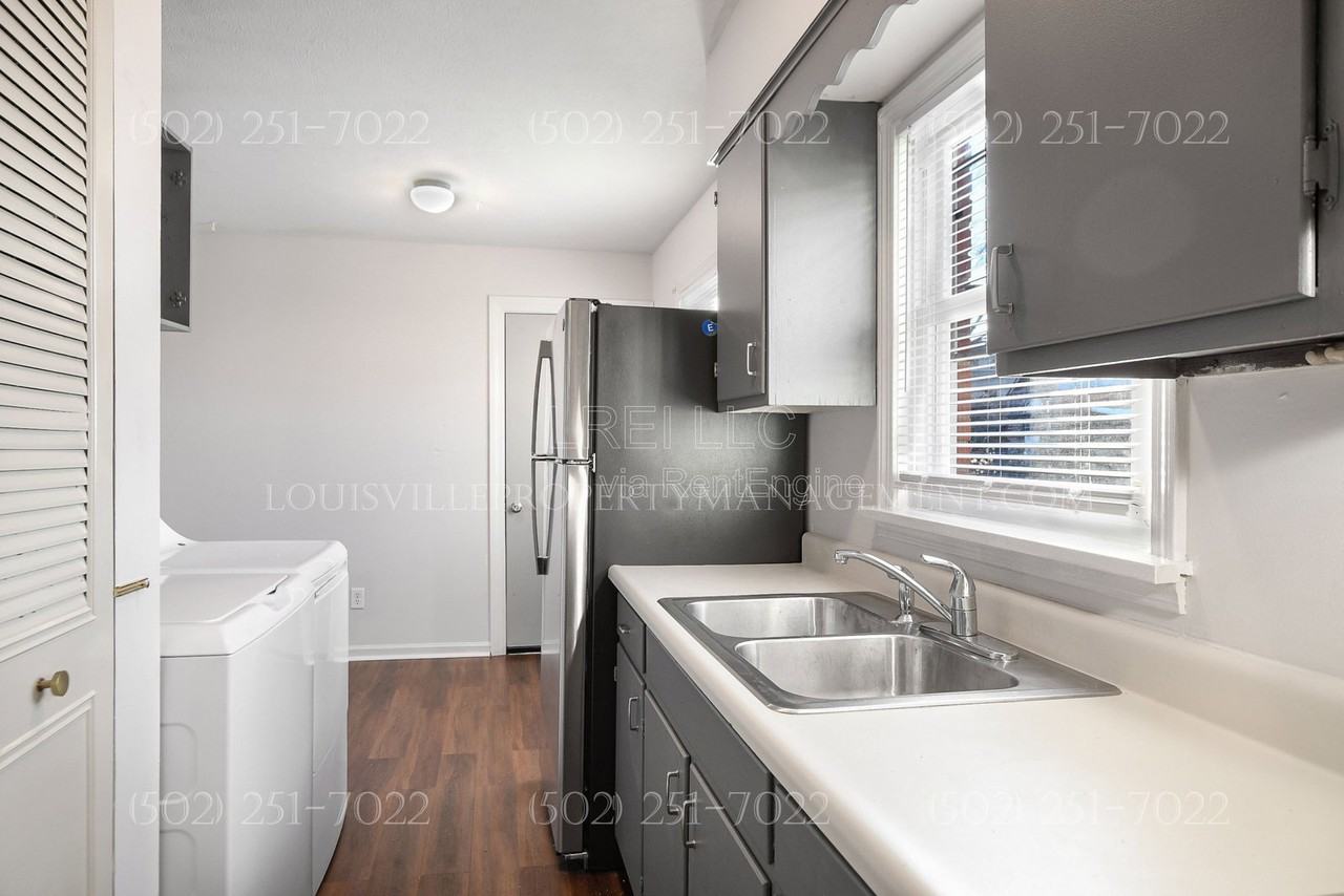 5112 Valiant Dr #1 - Photo 5 of 10