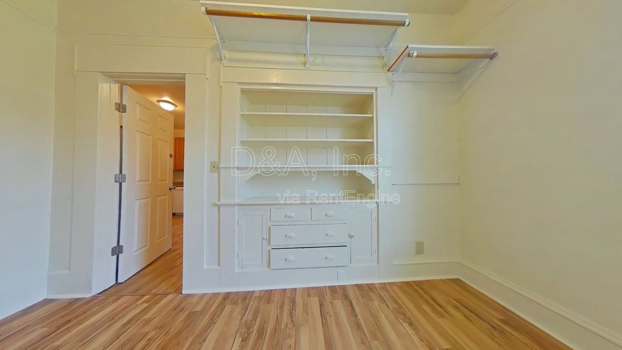 1363 Nw Monroe Ave #1 - Photo 6 of 9