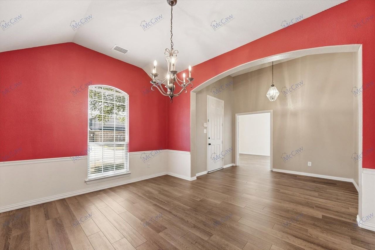 1021 Ellis Way - Photo 2 of 22