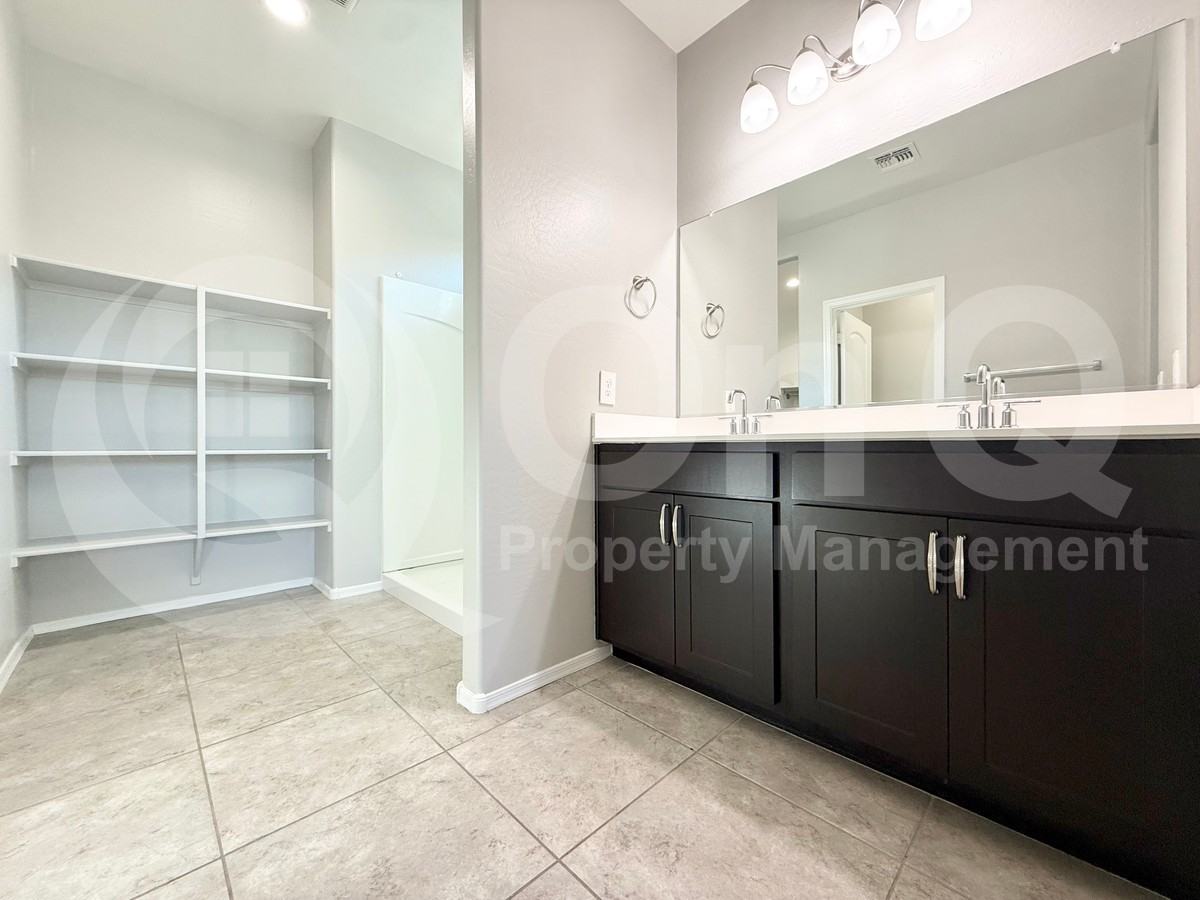 35408 W San Alvarez Ave - Photo 6 of 45