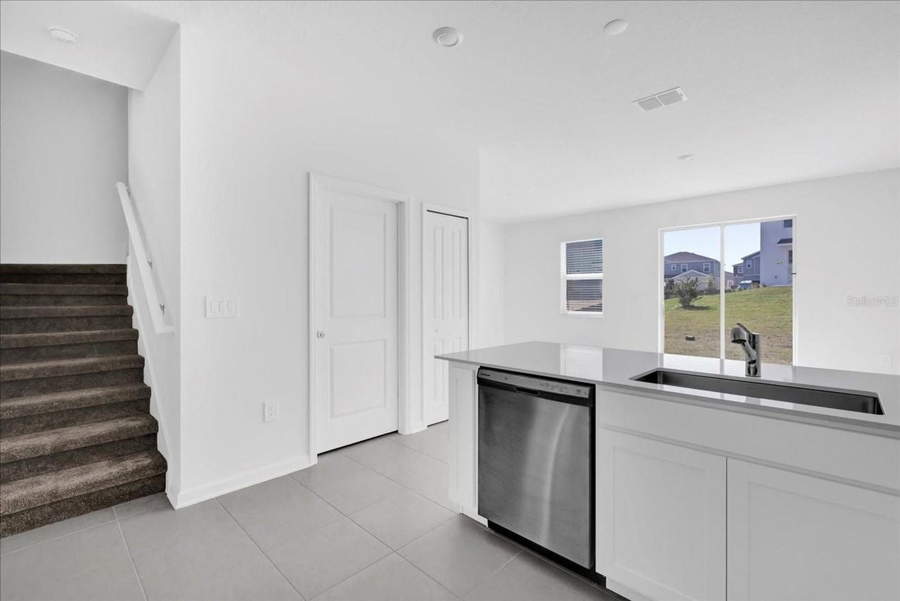 2981 Prosperity Way - Photo 3 of 29