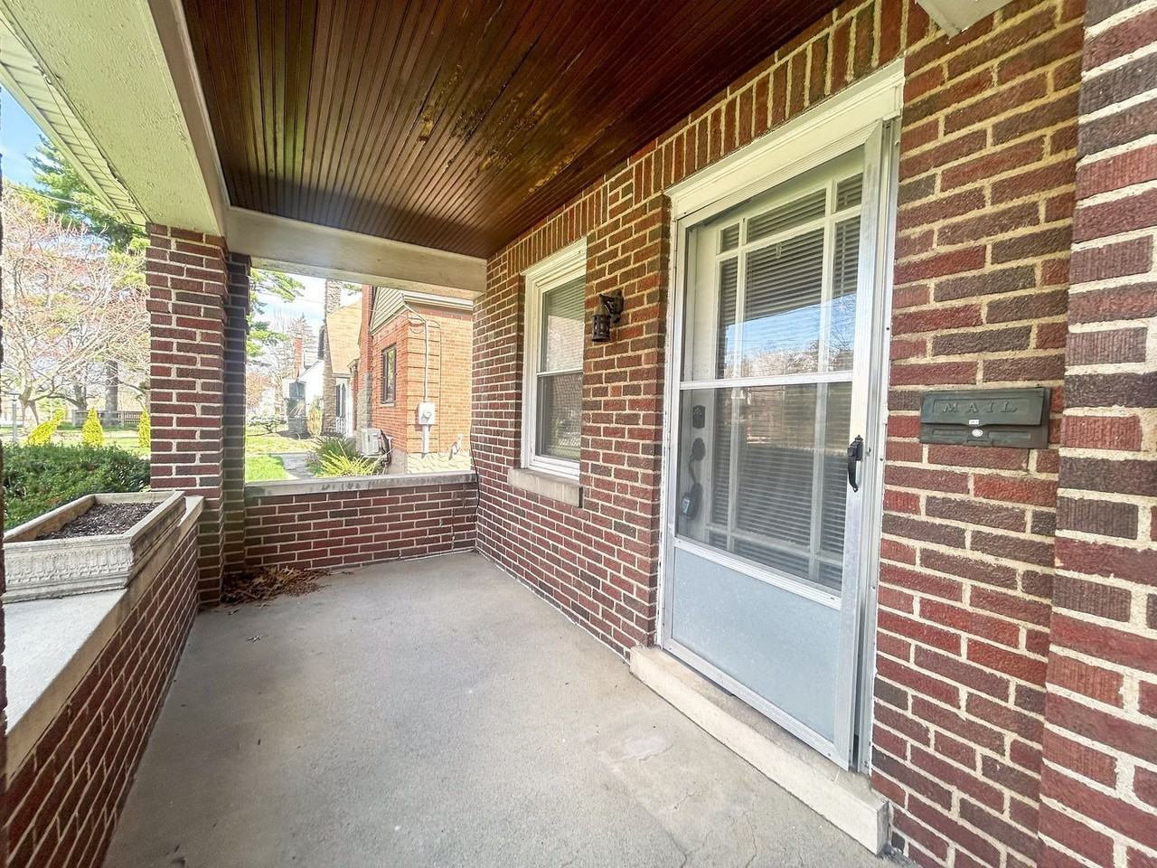 6338 Hamilton Ave - Photo 2 of 14