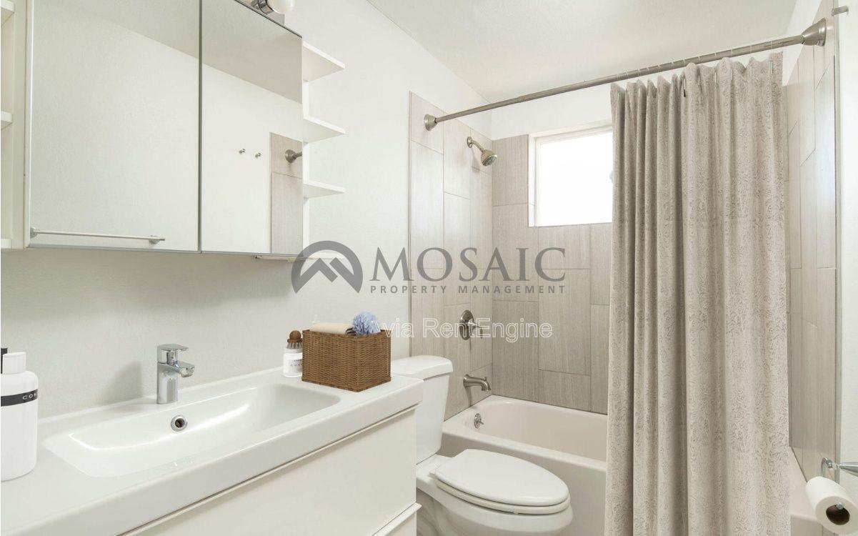 4351 N 36th Pl #2 - Photo 5 of 11