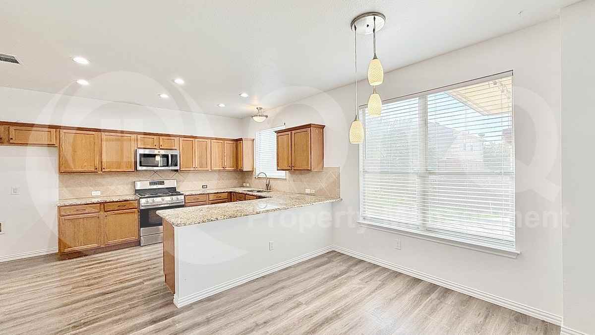 2302 Boulder Run - Photo 3 of 20