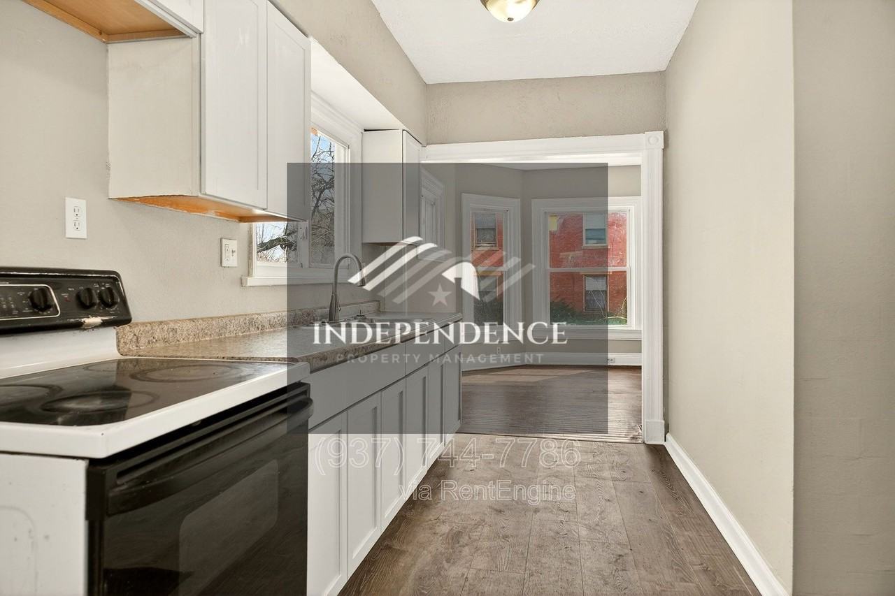 102 Rockwood Ave - Photo 6 of 16