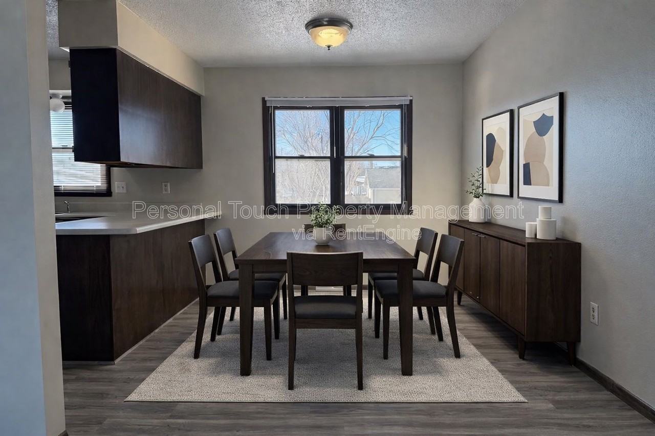 407 5th St E - Photo 5 of 18