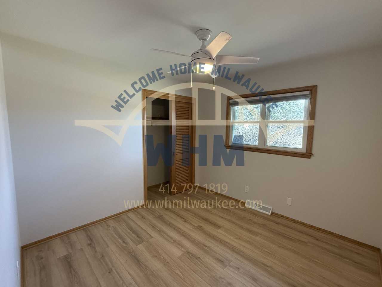 4325 N 142nd St - Photo 4 of 10