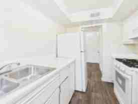 1900 Warren Ave #D - Photo 1 of 1