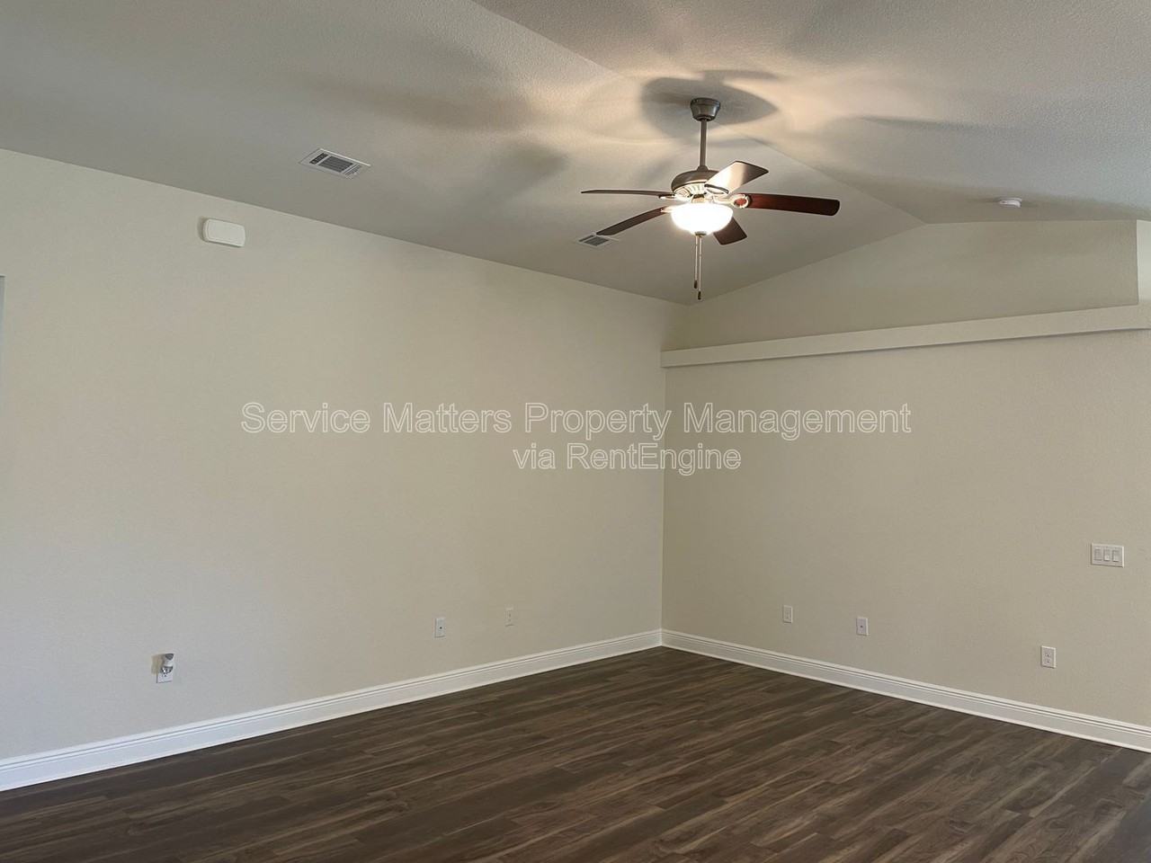 5184 Peach Dr - Photo 4 of 25