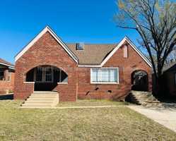 featured image of 2519 W Park Pl