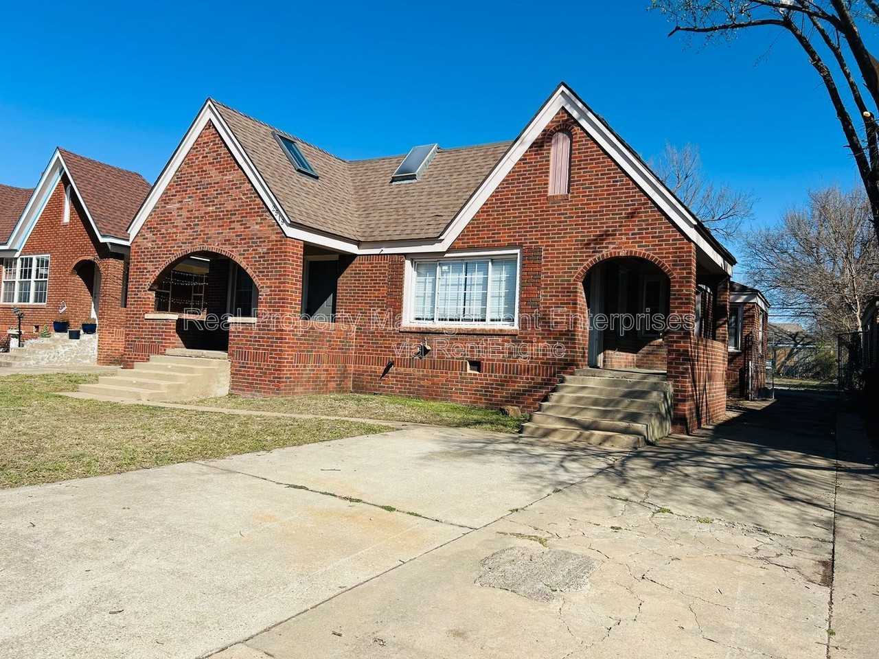 2519 W Park Pl - Photo 2 of 35