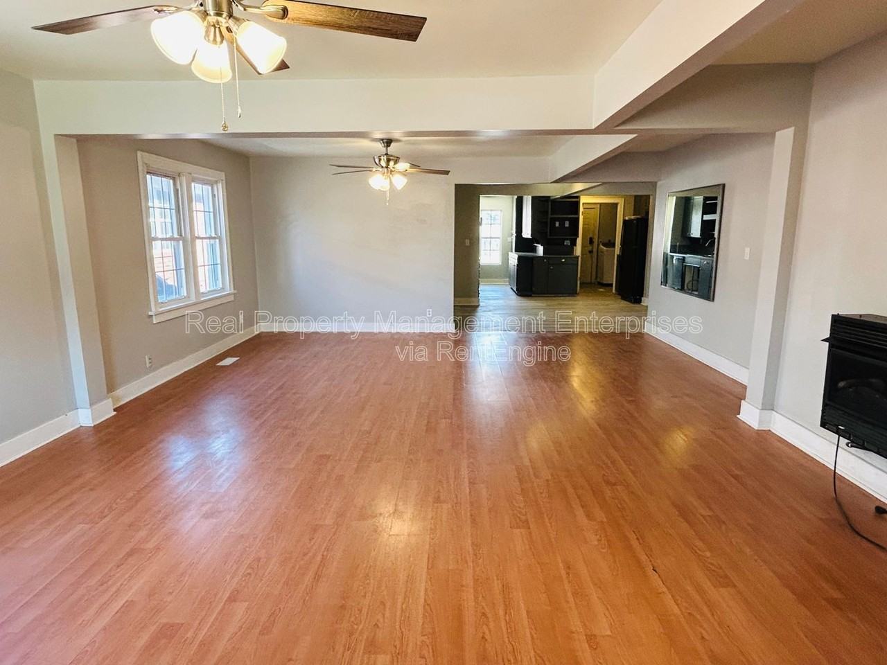 2519 W Park Pl - Photo 3 of 35