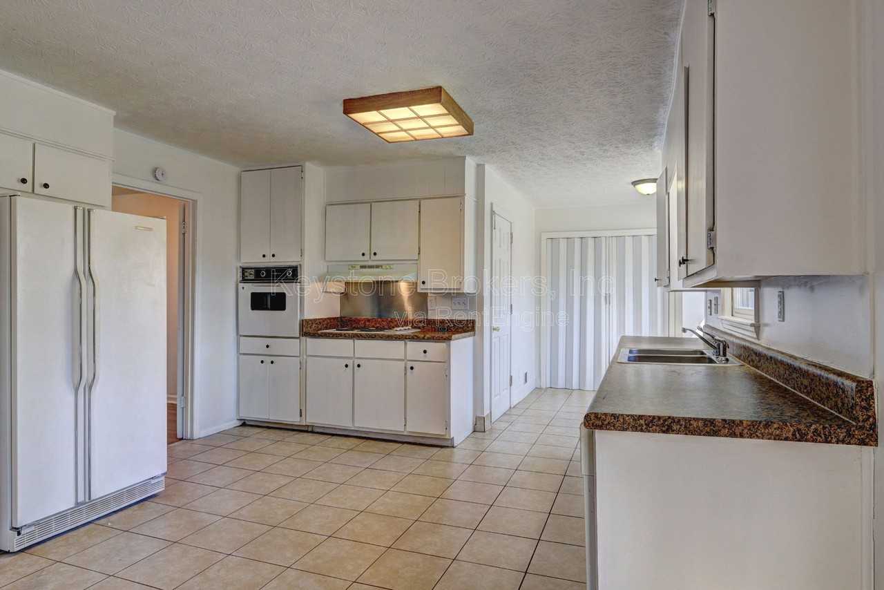 2578 Five Forks Trickum Rd - Photo 3 of 9