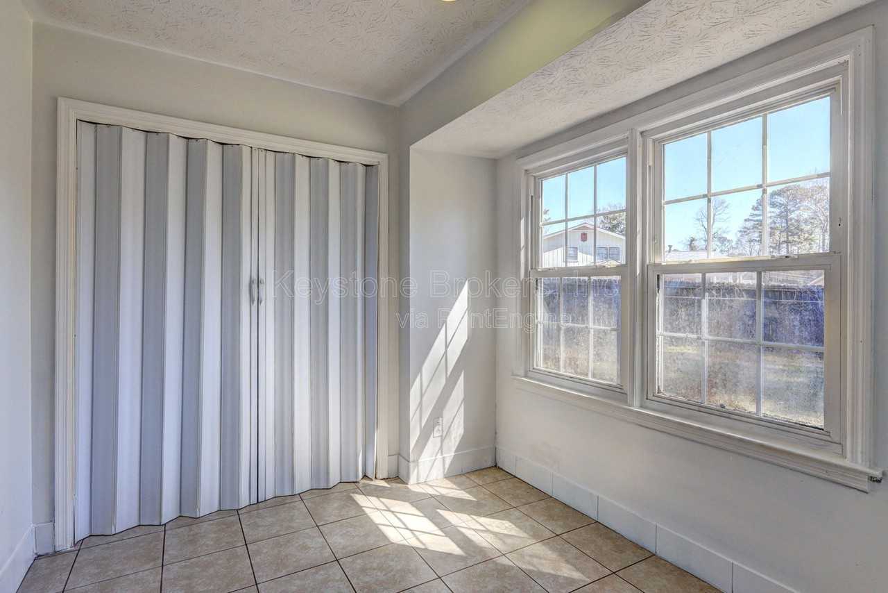 2578 Five Forks Trickum Rd - Photo 4 of 9