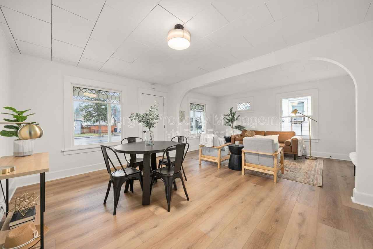 627 E Wellesley Ave - Photo 6 of 25