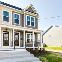 2224 Perry St - Photo 1 of 1