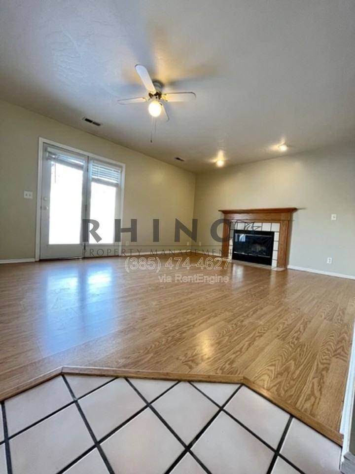 10319 S Ashley Park Dr - Photo 5 of 24