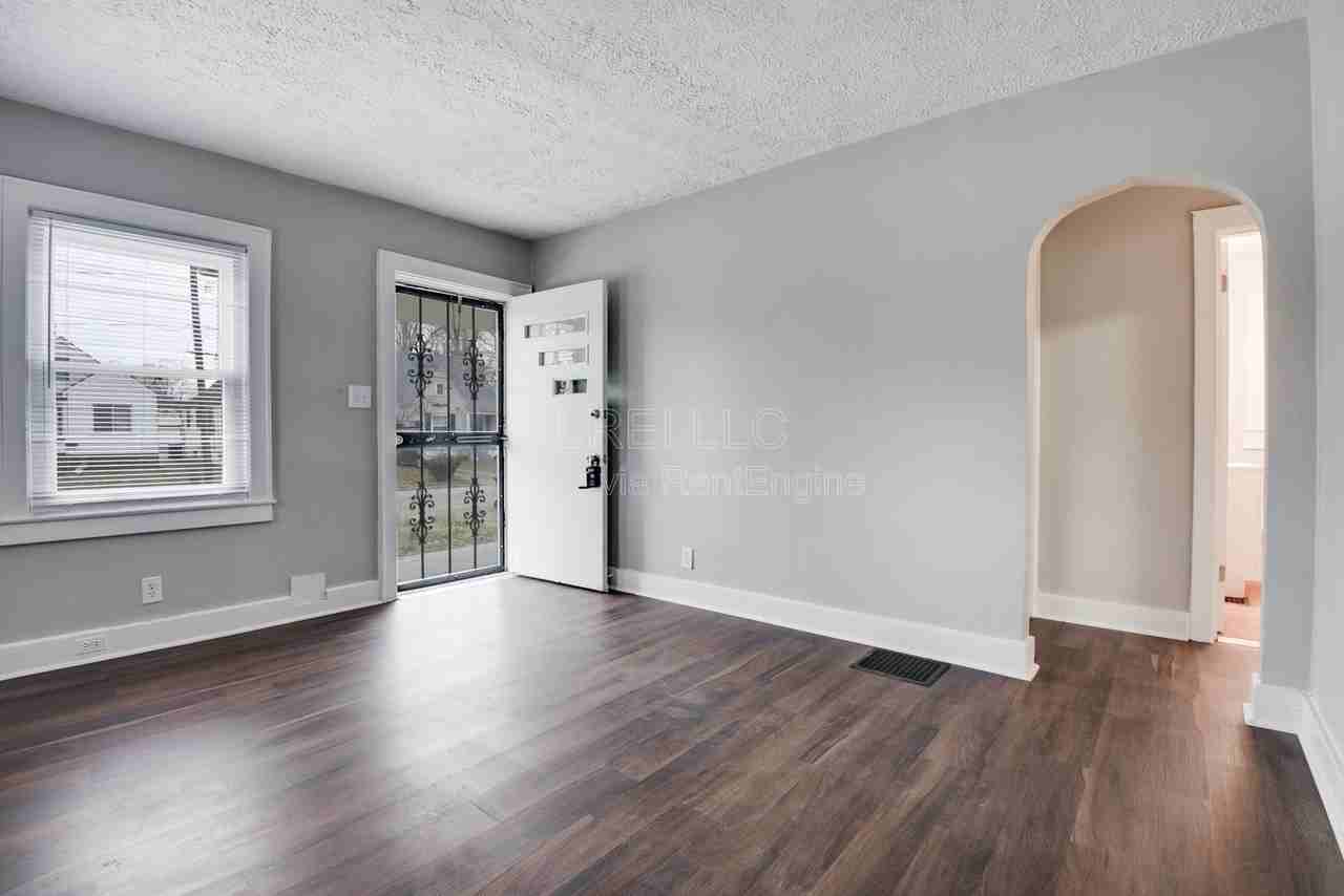 1732 S 23rd St - Photo 2 of 18