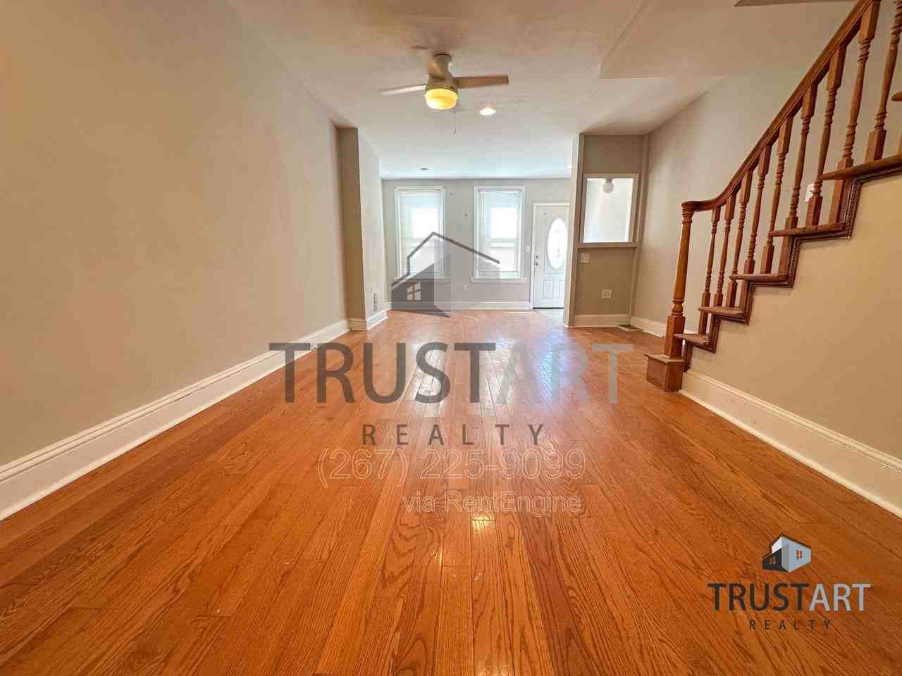 1841 E Clementine St - Photo 6 of 21