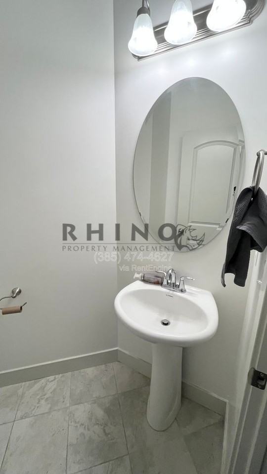 1550 N 3740 W - Photo 5 of 8