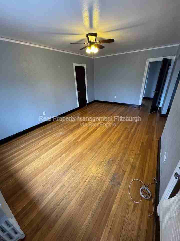 4 Amherst Ave #4 - Photo 2 of 9