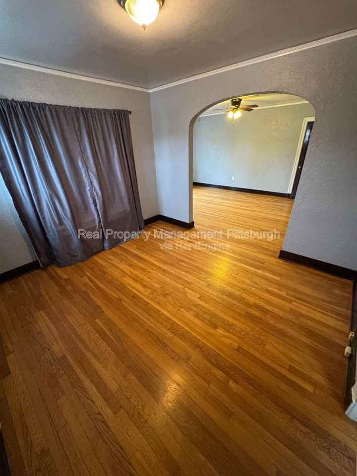 4 Amherst Ave #4 - Photo 4 of 9