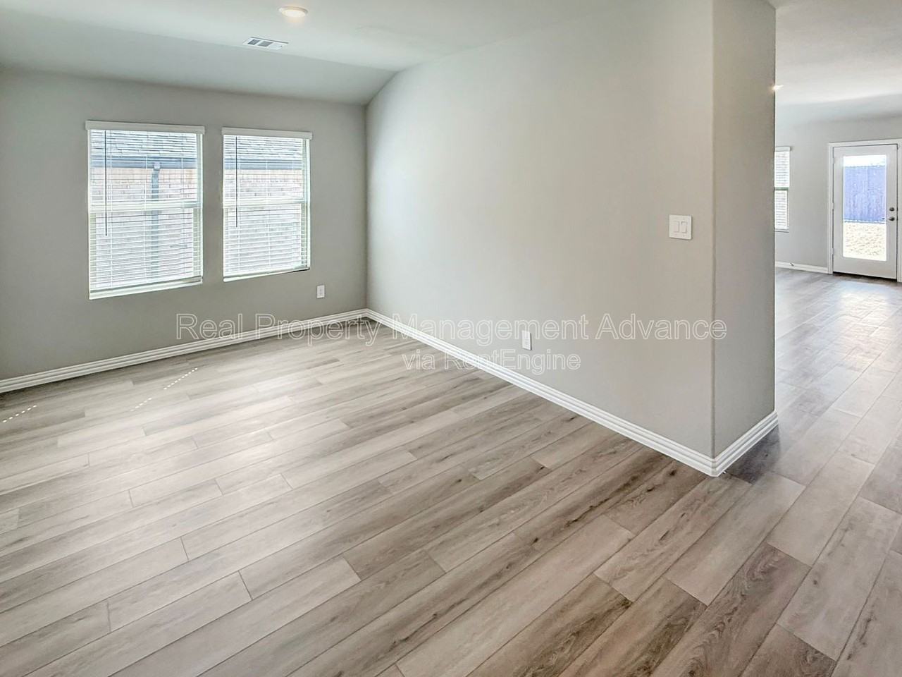 615 Tribble Dr - Photo 5 of 18