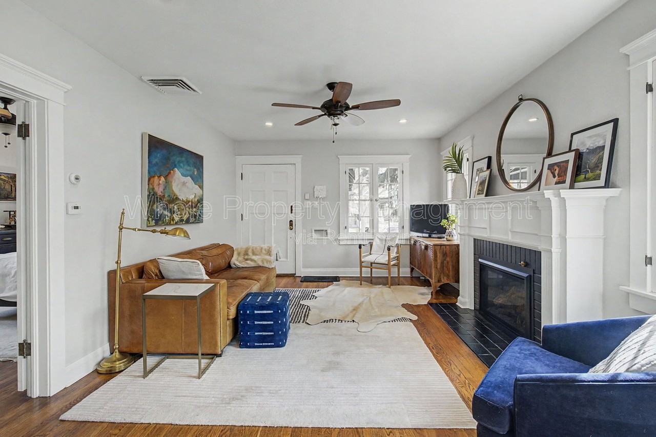 449 N Lafayette St - Photo 4 of 28