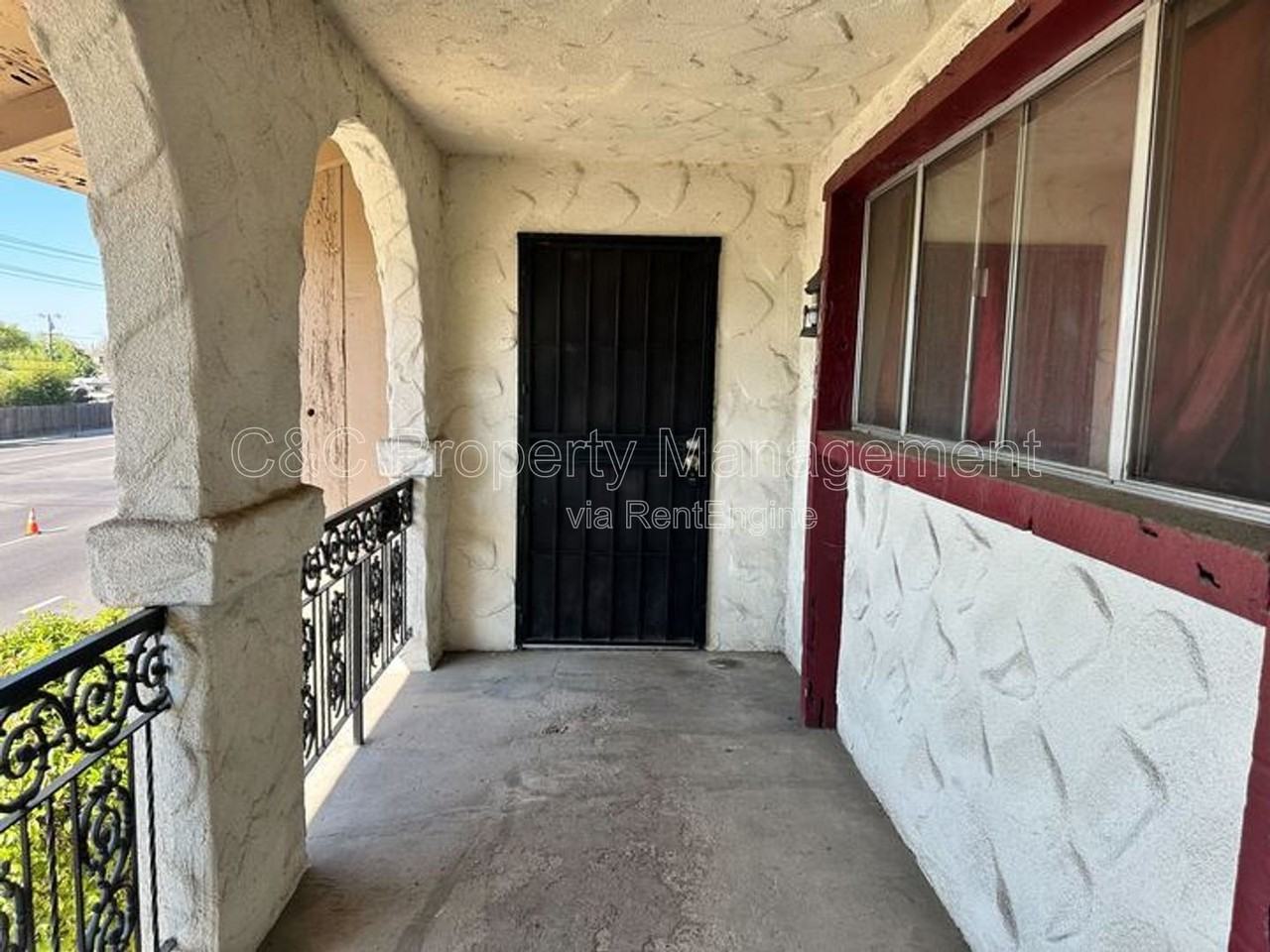 1668 W Ashlan Ave - Photo 6 of 16