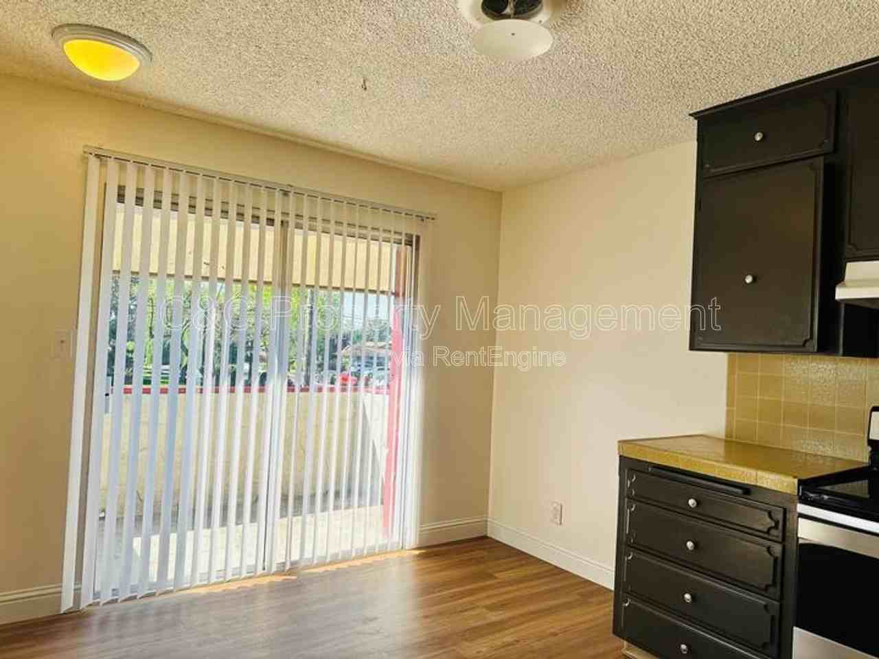 1668 W Ashlan Ave - Photo 7 of 16