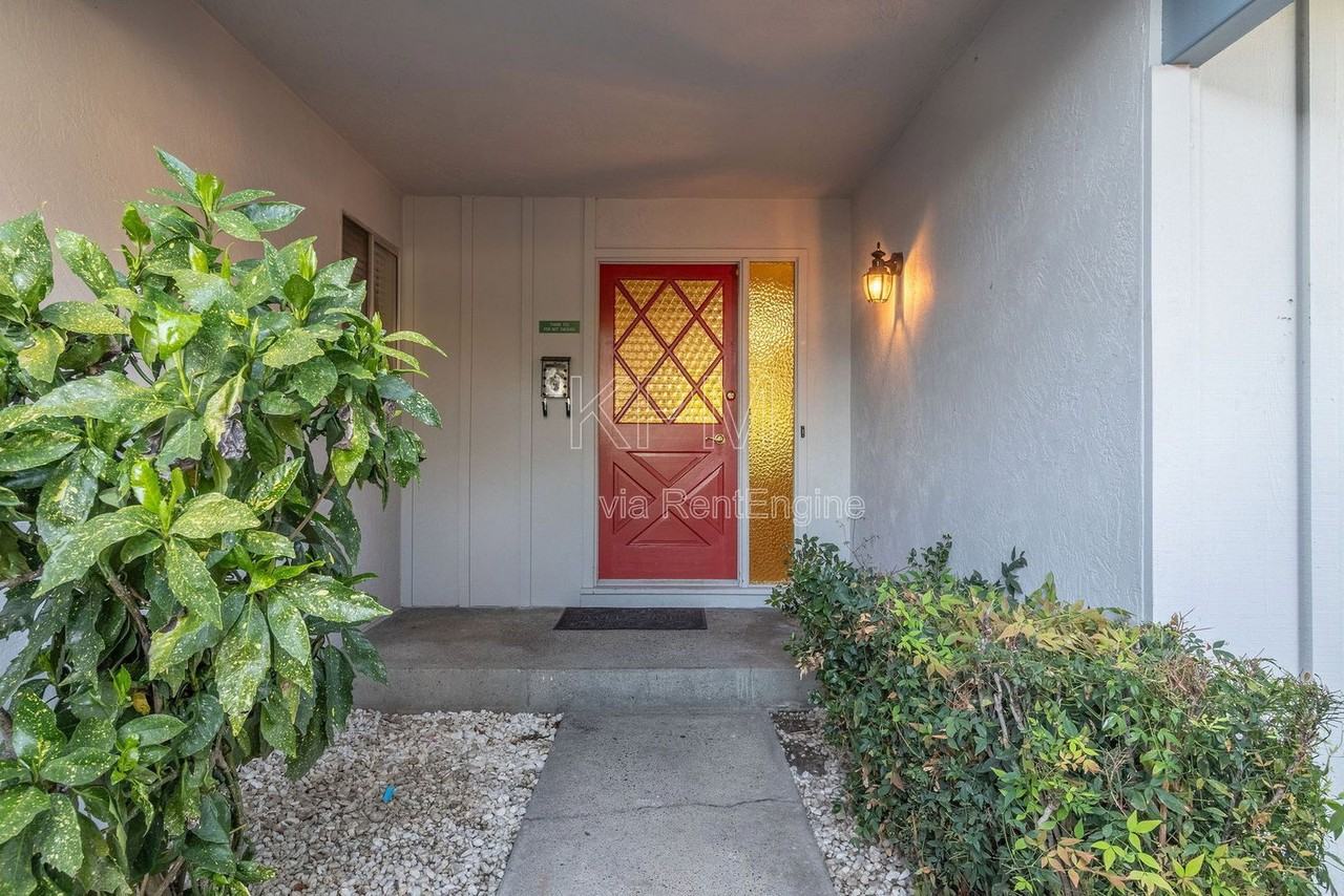 1217 Aberdeen Ave - Photo 5 of 33