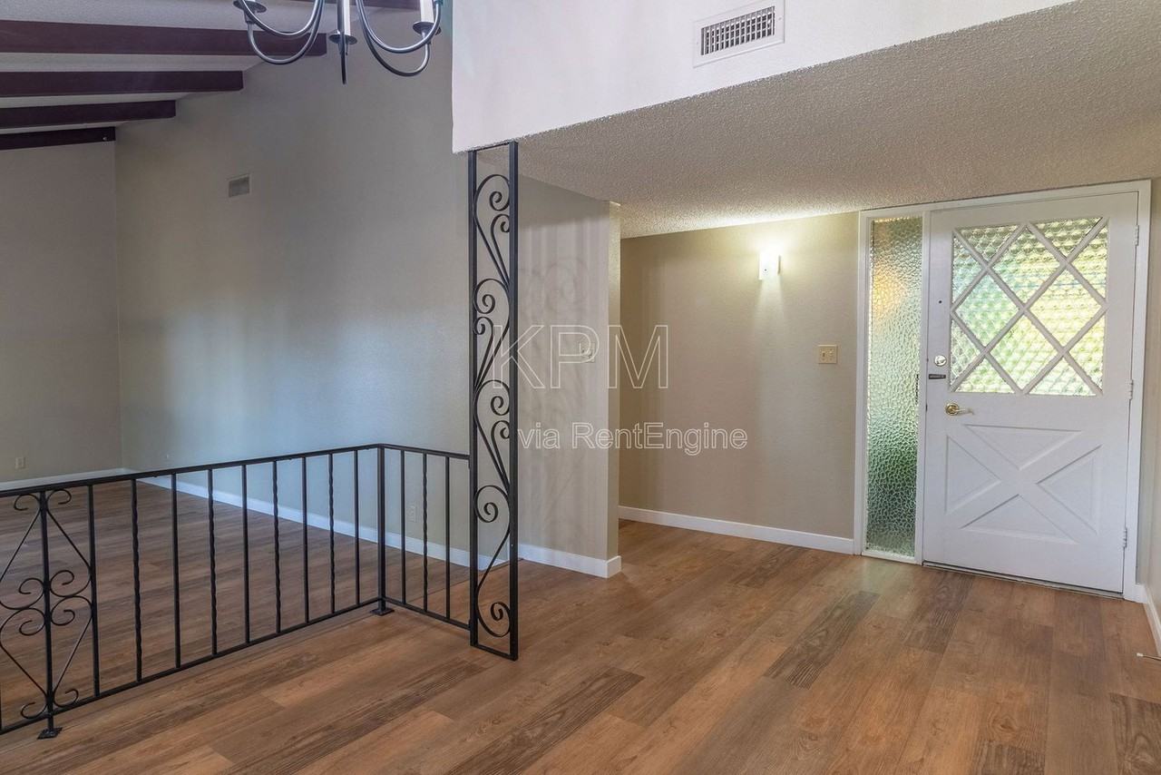 1217 Aberdeen Ave - Photo 7 of 33