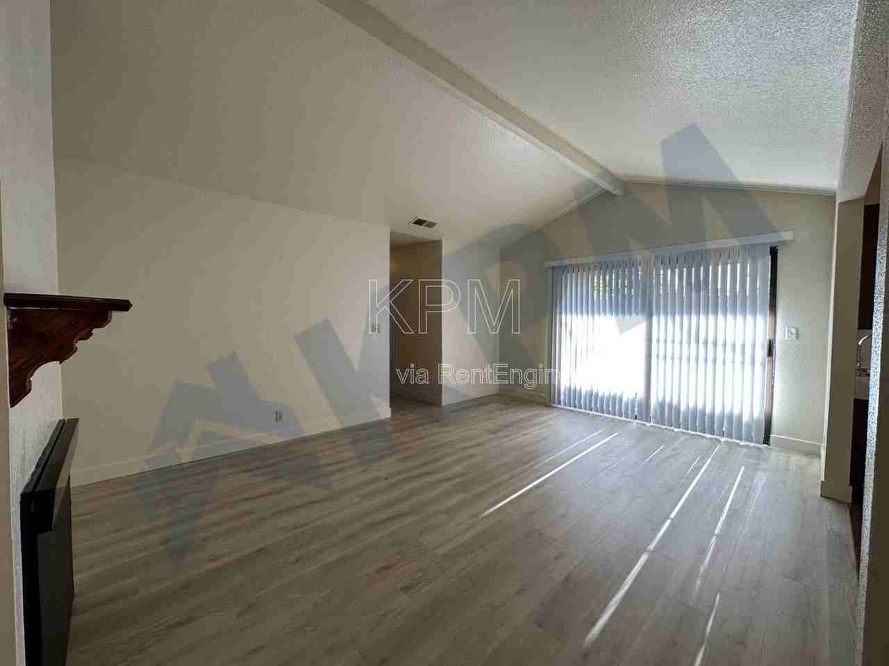 2903 Whittier Ct - Photo 4 of 23