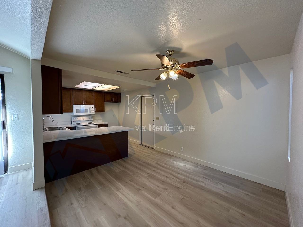 2903 Whittier Ct - Photo 6 of 23