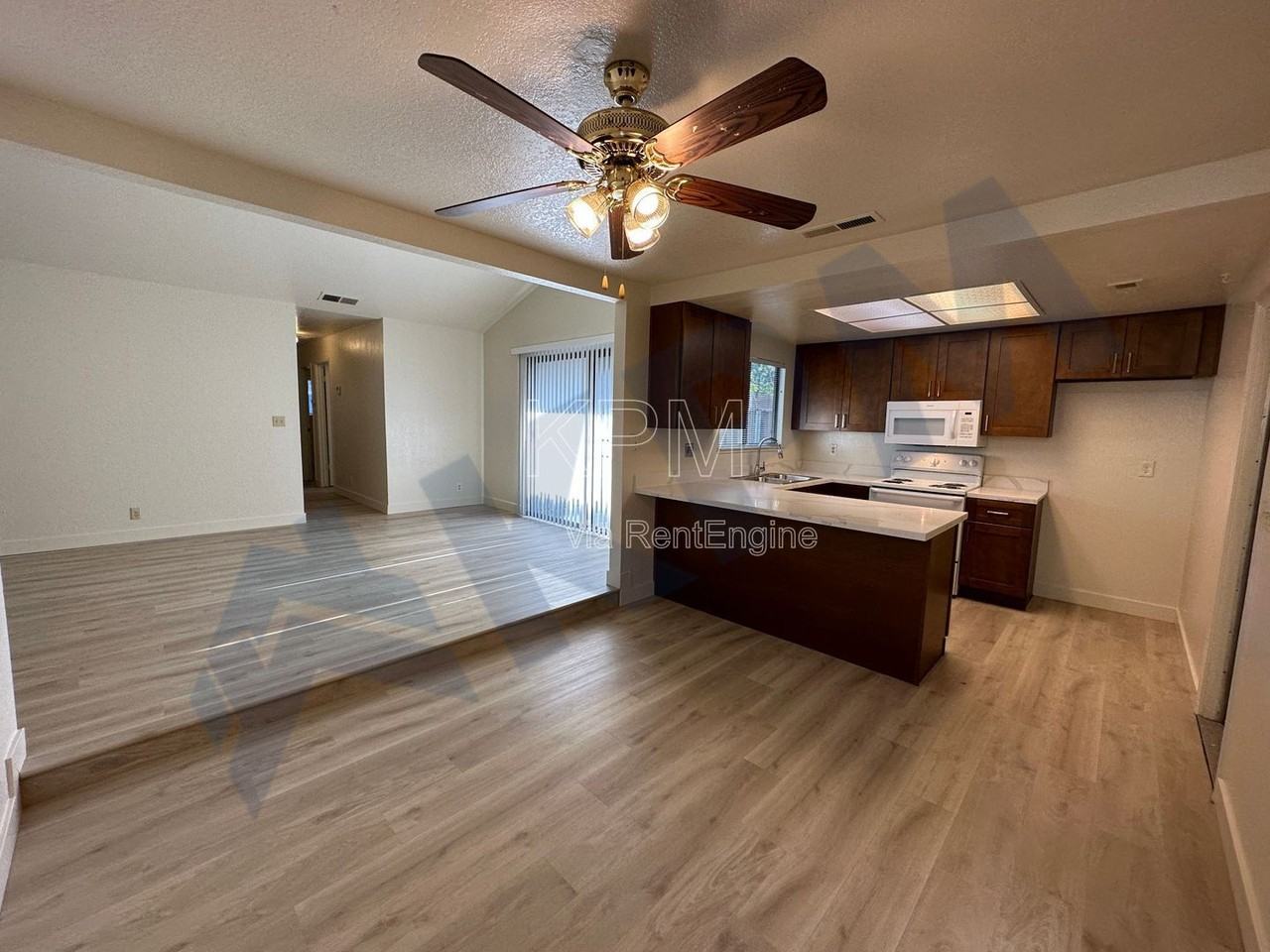 2903 Whittier Ct - Photo 7 of 23