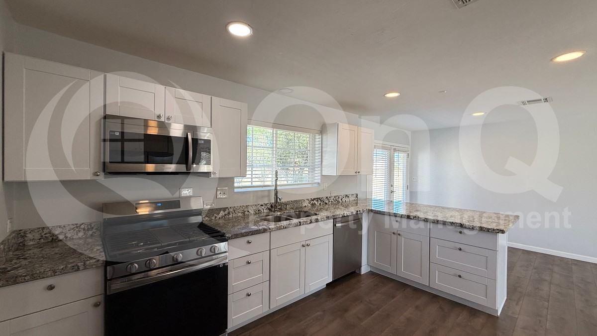 8449 E Kent Pl - Photo 4 of 28