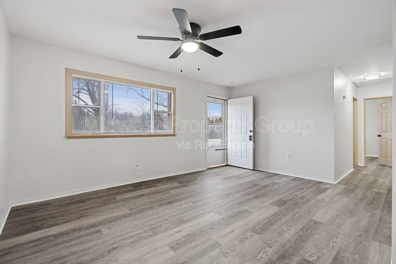 1414 E Pitman Ave - Photo 5 of 22