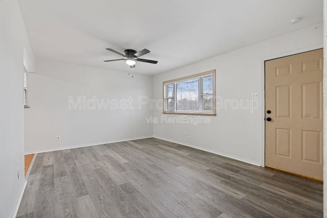 1414 E Pitman Ave - Photo 7 of 22